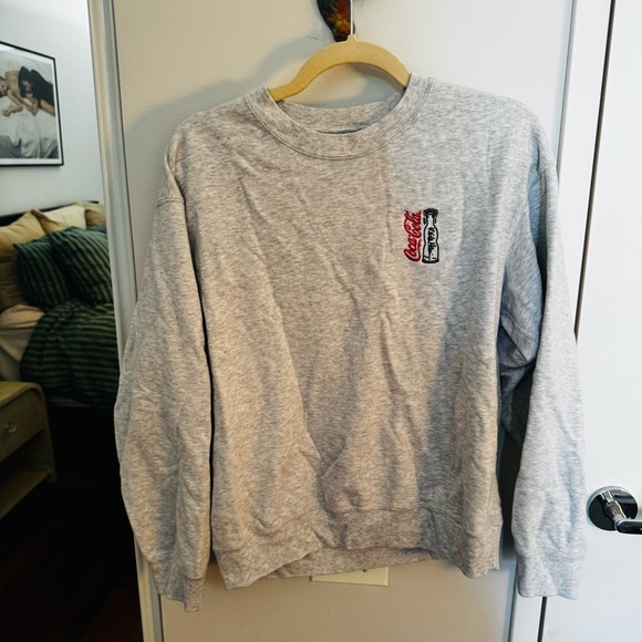 UNIQLO Keith Haring X Coca-Cola® UT Sweatshirt - Picture 3 of 5